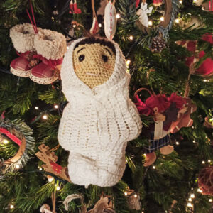 Amigurumi-Bambino-Gesú-all´uncinetto