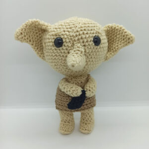 Amigurumi-Dobby-all´uncinetto-con-calzino
